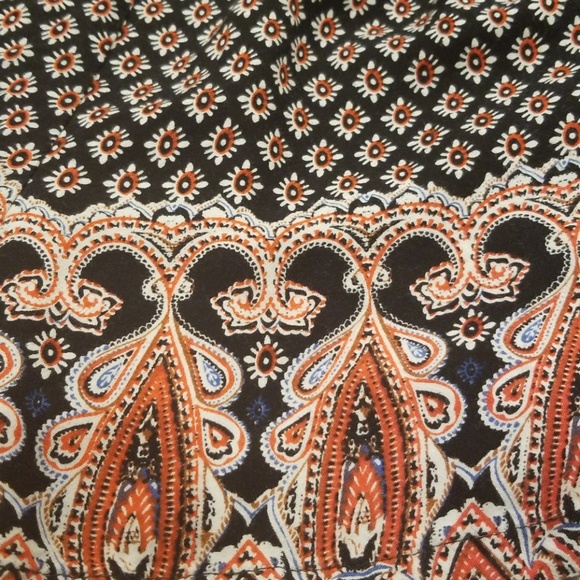 Patterned Romper - Picture 2 of 2